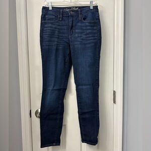 Women’s Universal Thread jeans size 8 regular